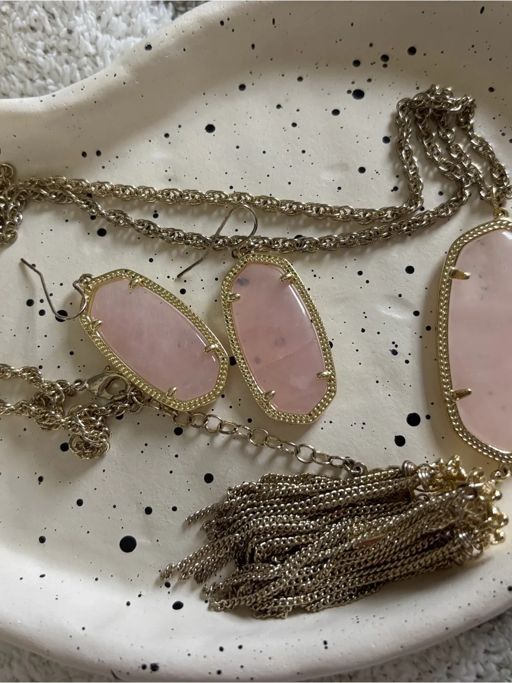 Kendra Scott Gold-Tone Rose Quartz Pink Pendant Necklace and Tassel Earrings Set